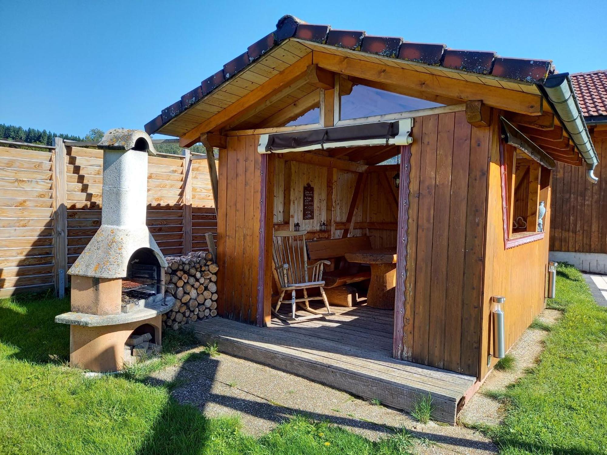 Ferienhaus Kaltenbach ティティゼー・ノイシュタット エクステリア 写真
