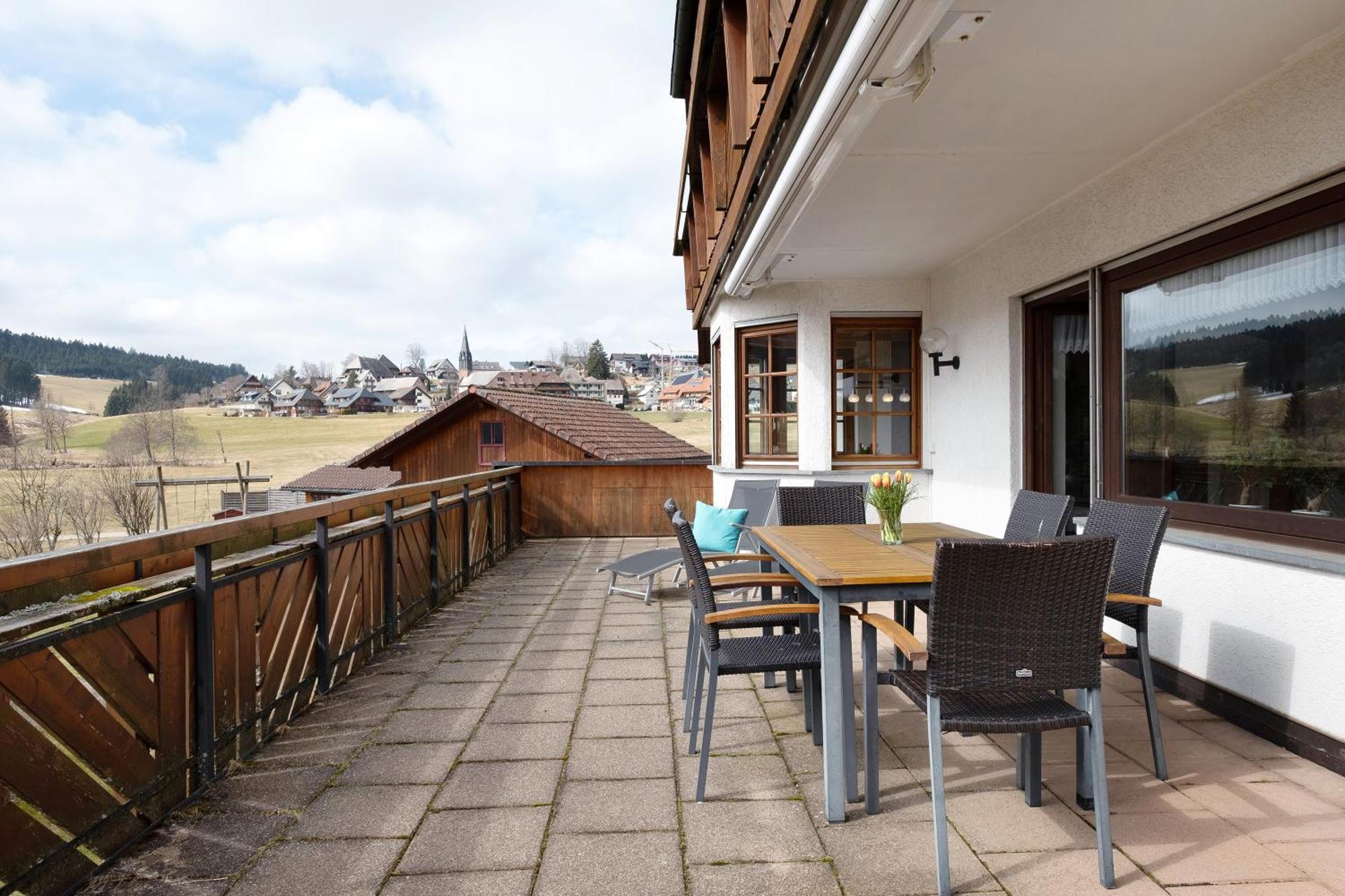 Ferienhaus Kaltenbach ティティゼー・ノイシュタット エクステリア 写真