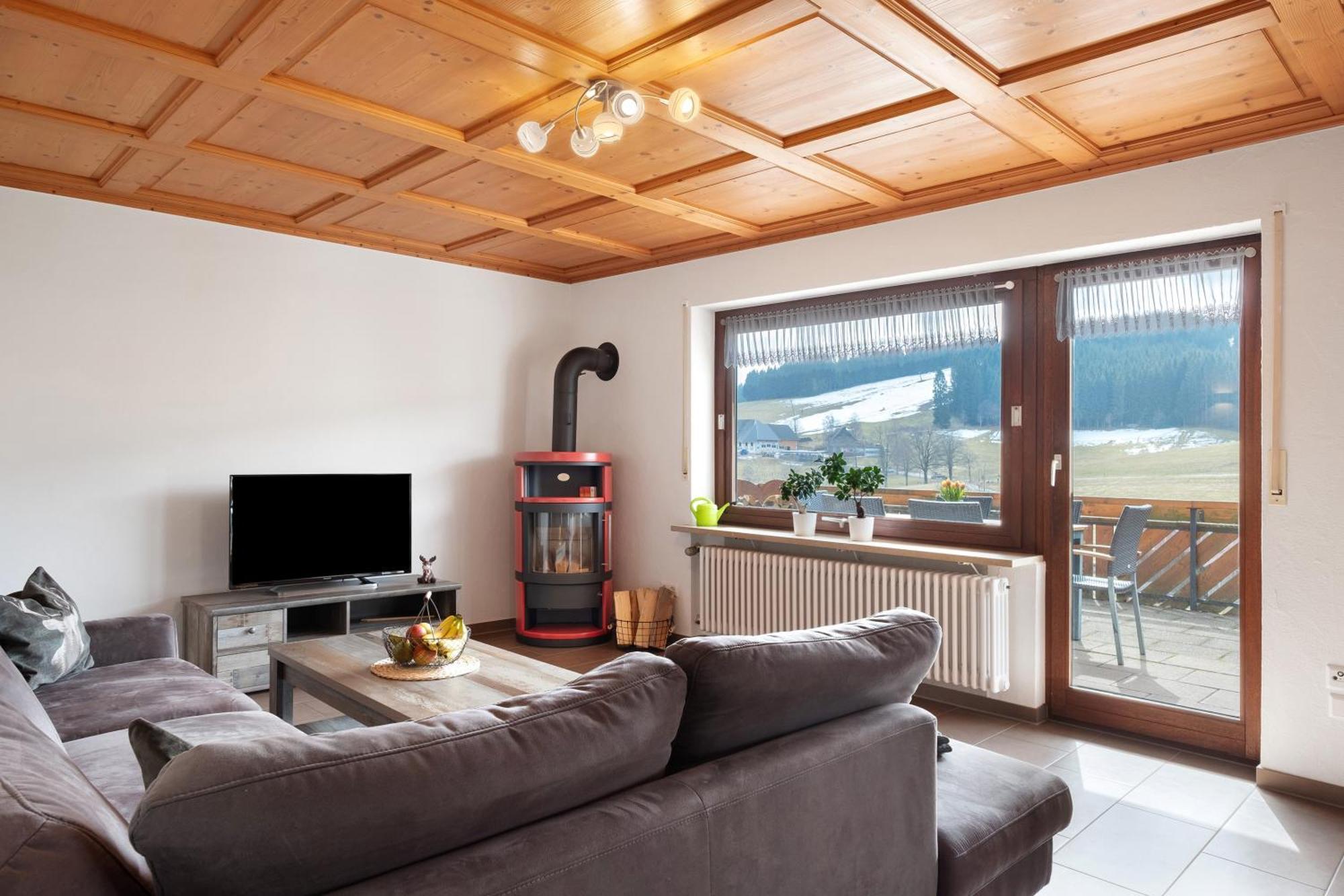 Ferienhaus Kaltenbach ティティゼー・ノイシュタット エクステリア 写真