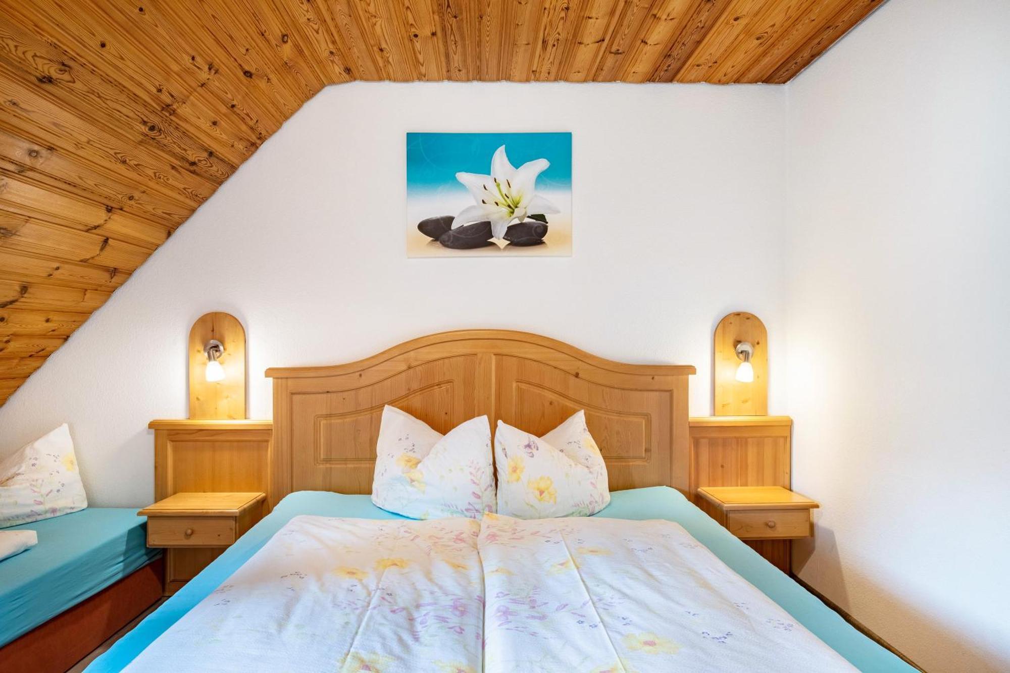 Ferienhaus Kaltenbach ティティゼー・ノイシュタット エクステリア 写真