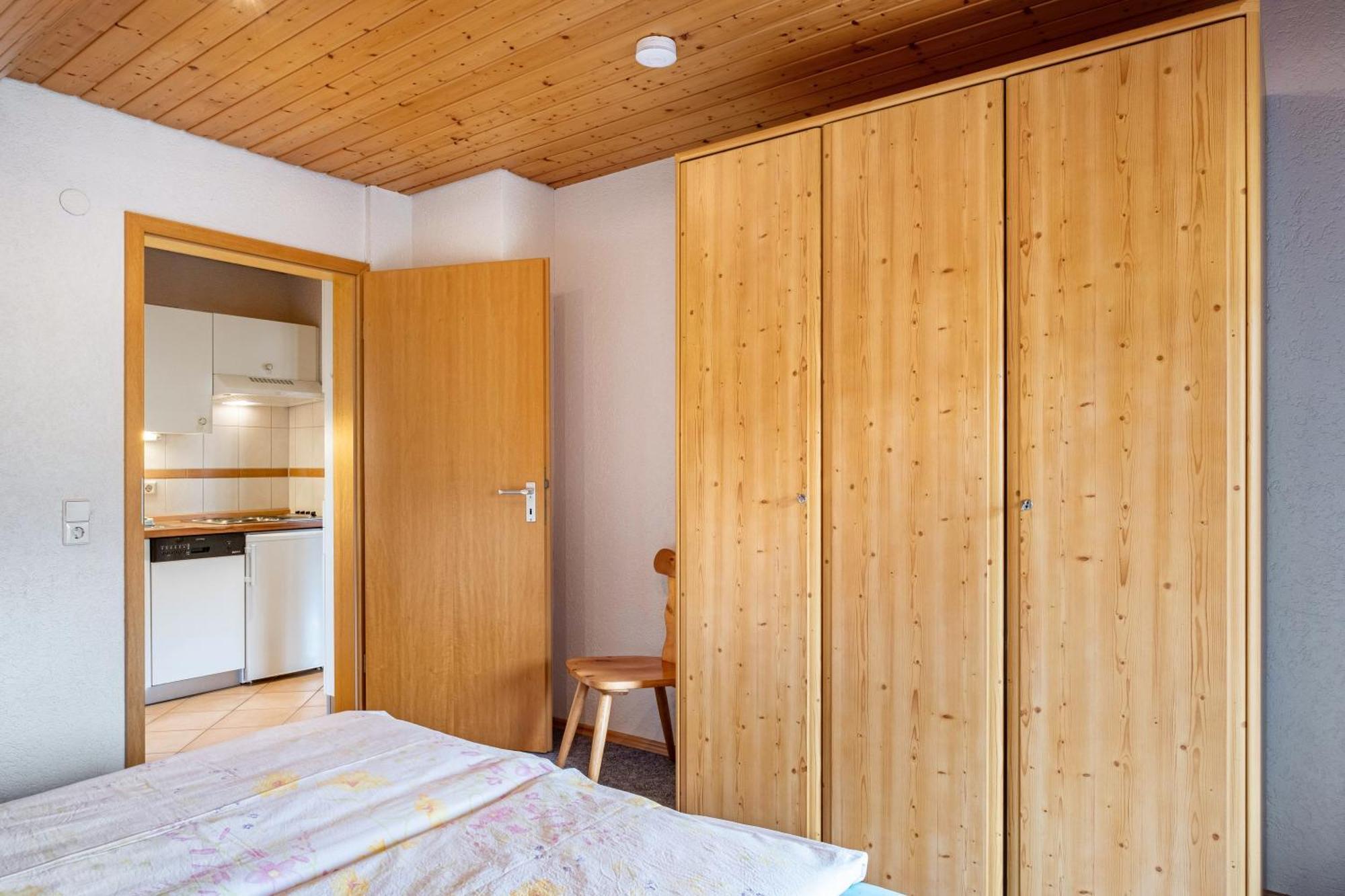 Ferienhaus Kaltenbach ティティゼー・ノイシュタット エクステリア 写真