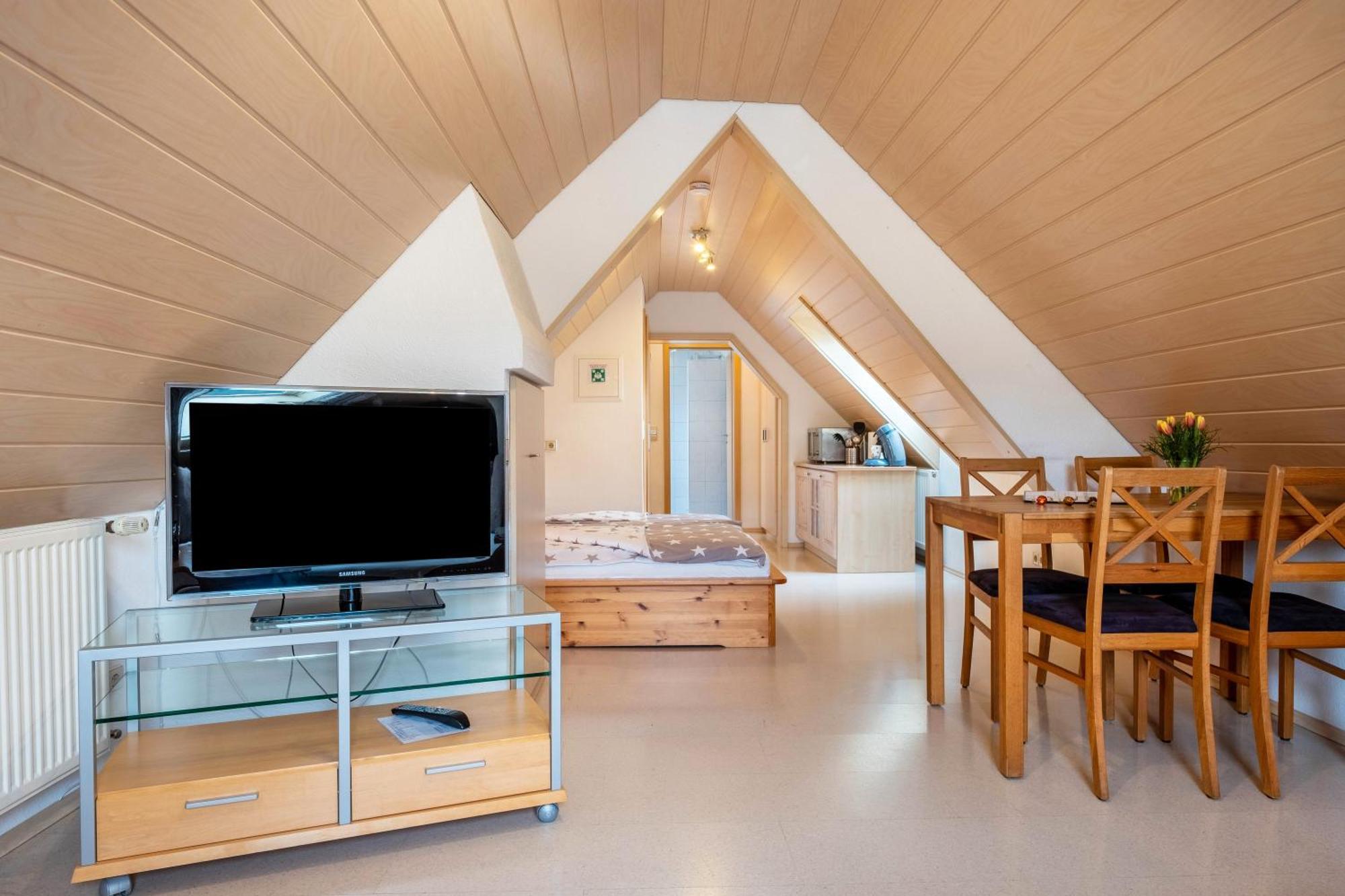 Ferienhaus Kaltenbach ティティゼー・ノイシュタット エクステリア 写真