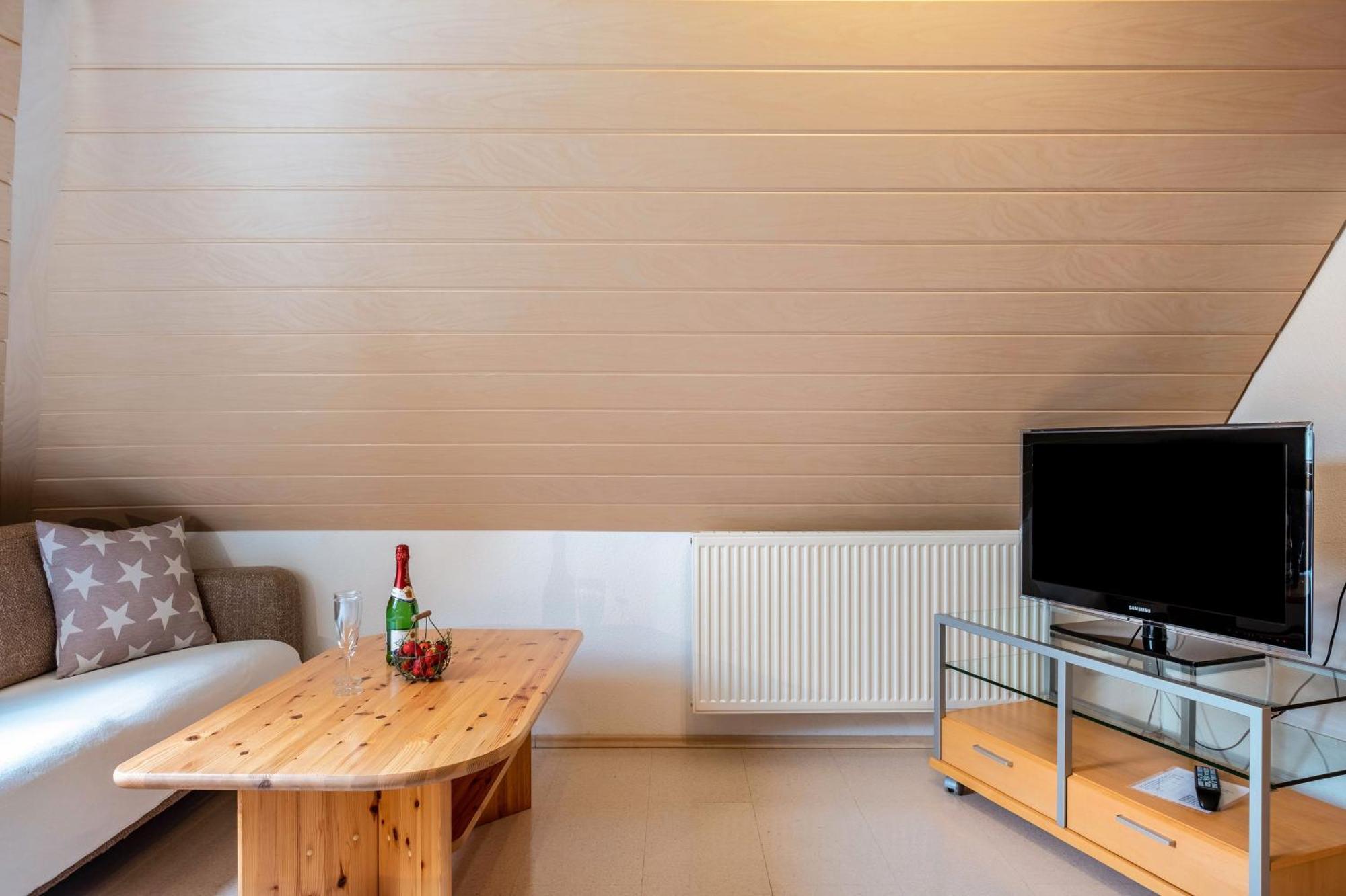 Ferienhaus Kaltenbach ティティゼー・ノイシュタット エクステリア 写真